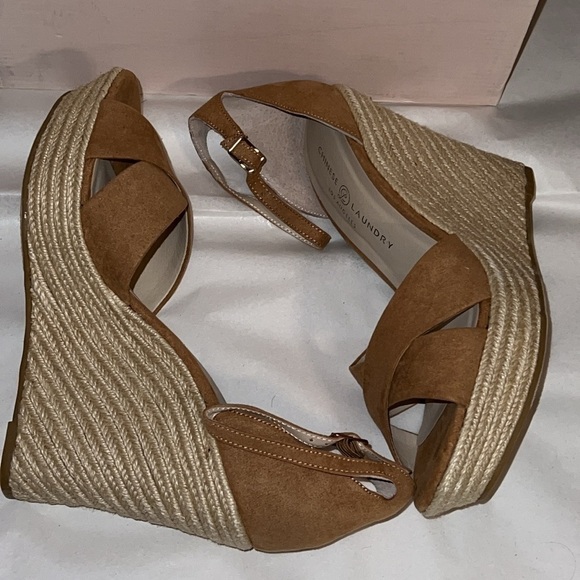 Chinese Laundry Morgan Micro Suede ankle strap wedge heels Camel sandals Sz 10 - Picture 13 of 16